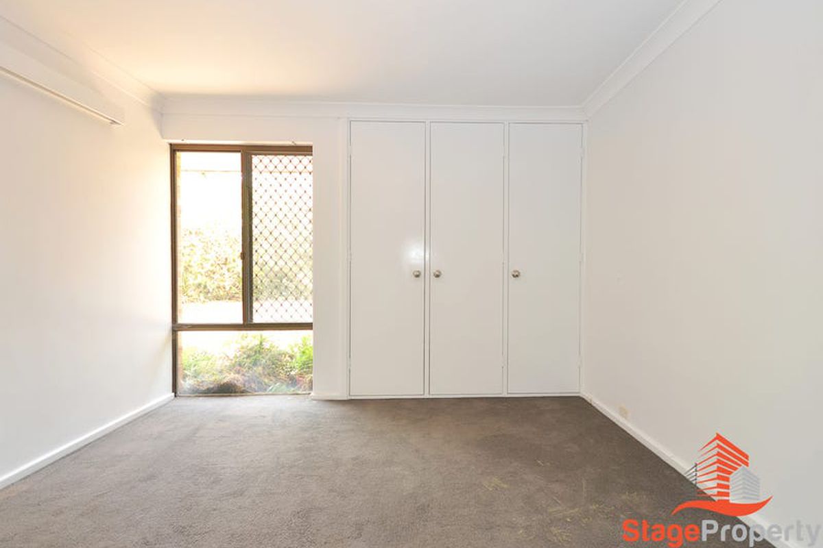15 Burnett Avenue, Leeming