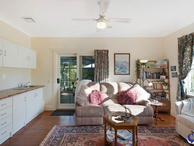 2 Blacksmiths Lane, Central Tilba