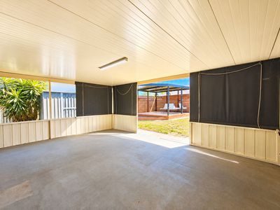 38 Corndew Crescent, Werrington Downs