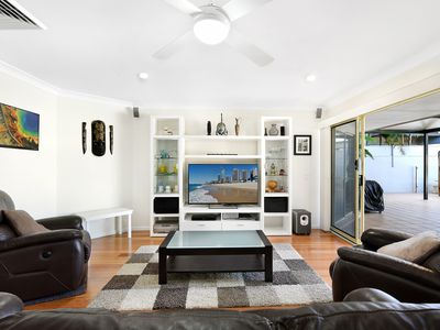3 Charolais Crescent, Benowa