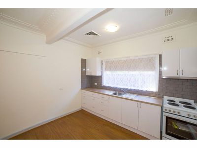 8 Marsden Street, Dubbo