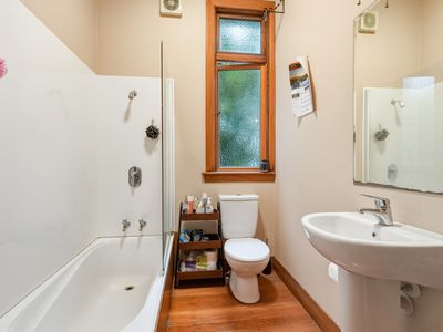 22 Bouverie Street, North East Valley