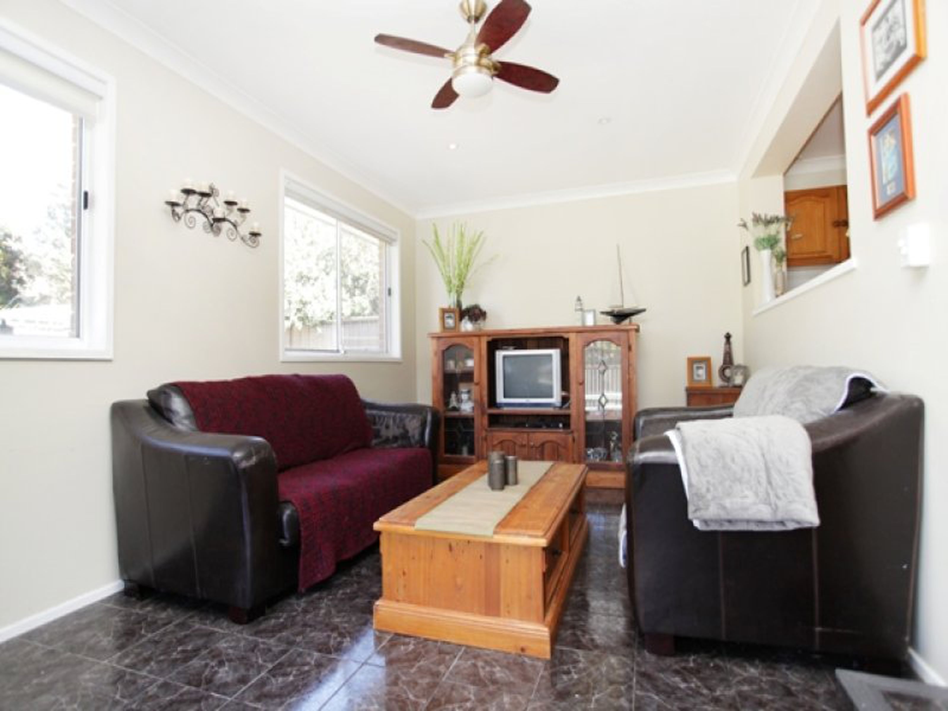 10 Henderson Crescent, JAMISONTOWN