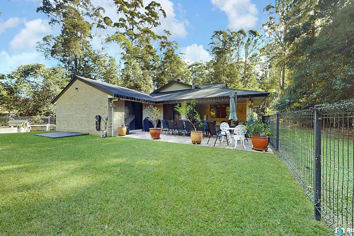 83 Stratford Park Drive, Pomona