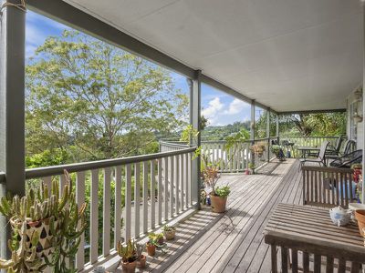 1 Maple Avenue, Mapleton