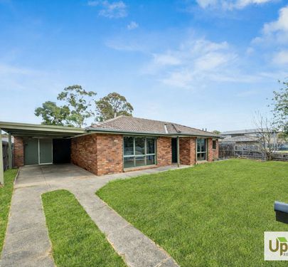 19 Ambleside Crescent, Berwick