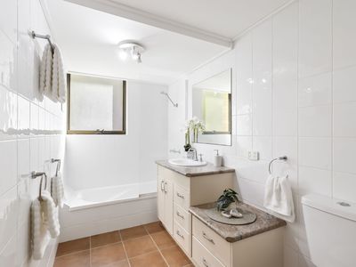 5 / 9 Land Street, Toowong