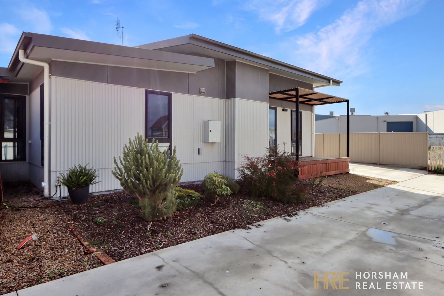 2 / 24 Begg Street, Horsham