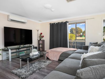 35 Hefron Circle, Somerville