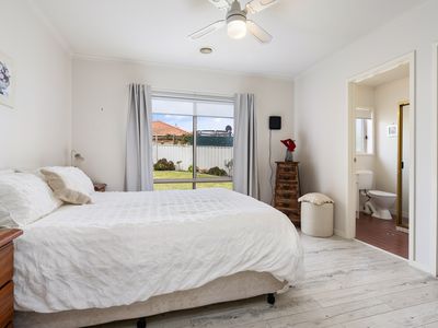 2 Indigo Close, West Wodonga
