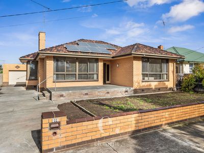 22 Charlotte Avenue, Newcomb