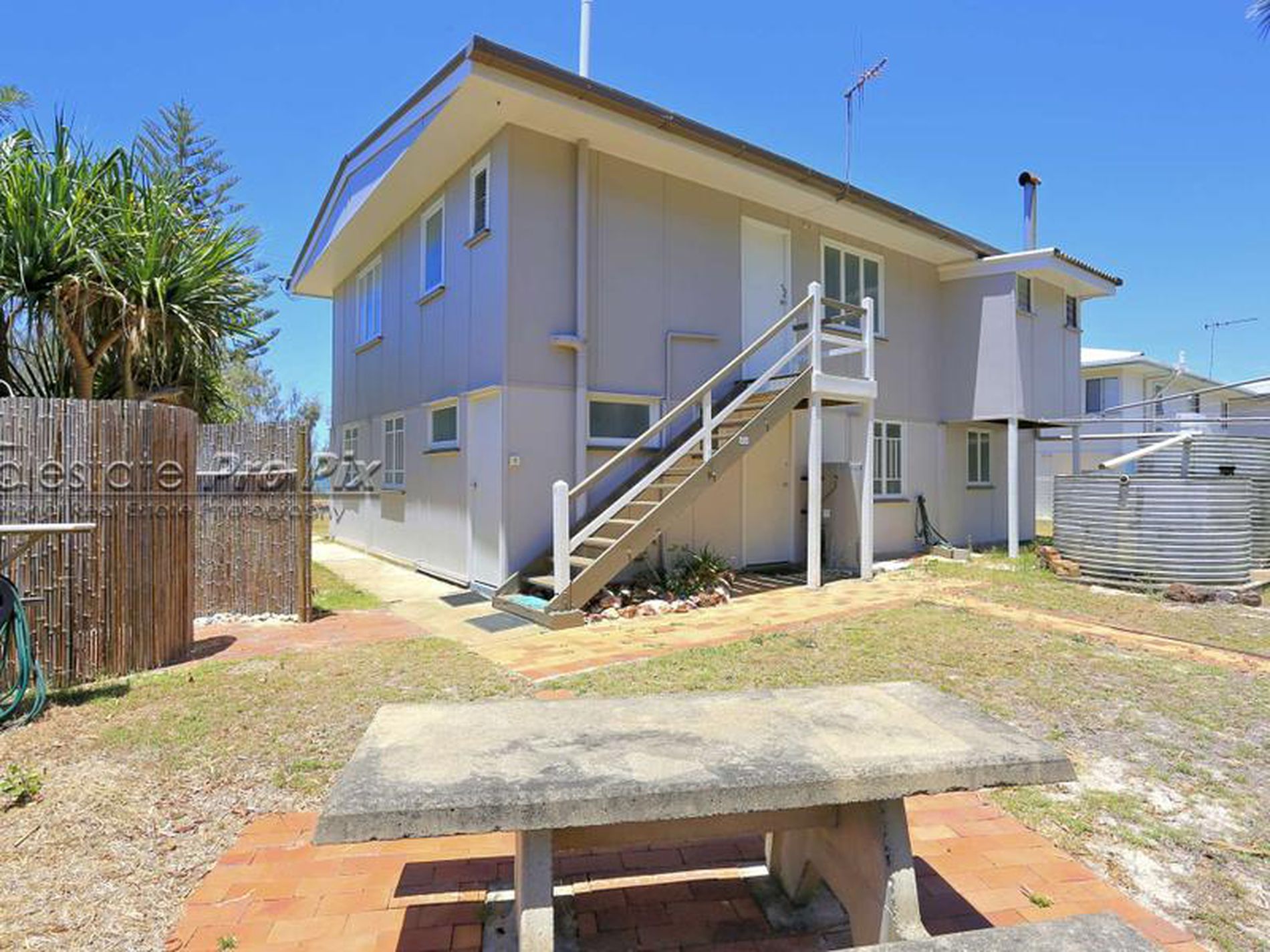 80 Esplanade, Woodgate