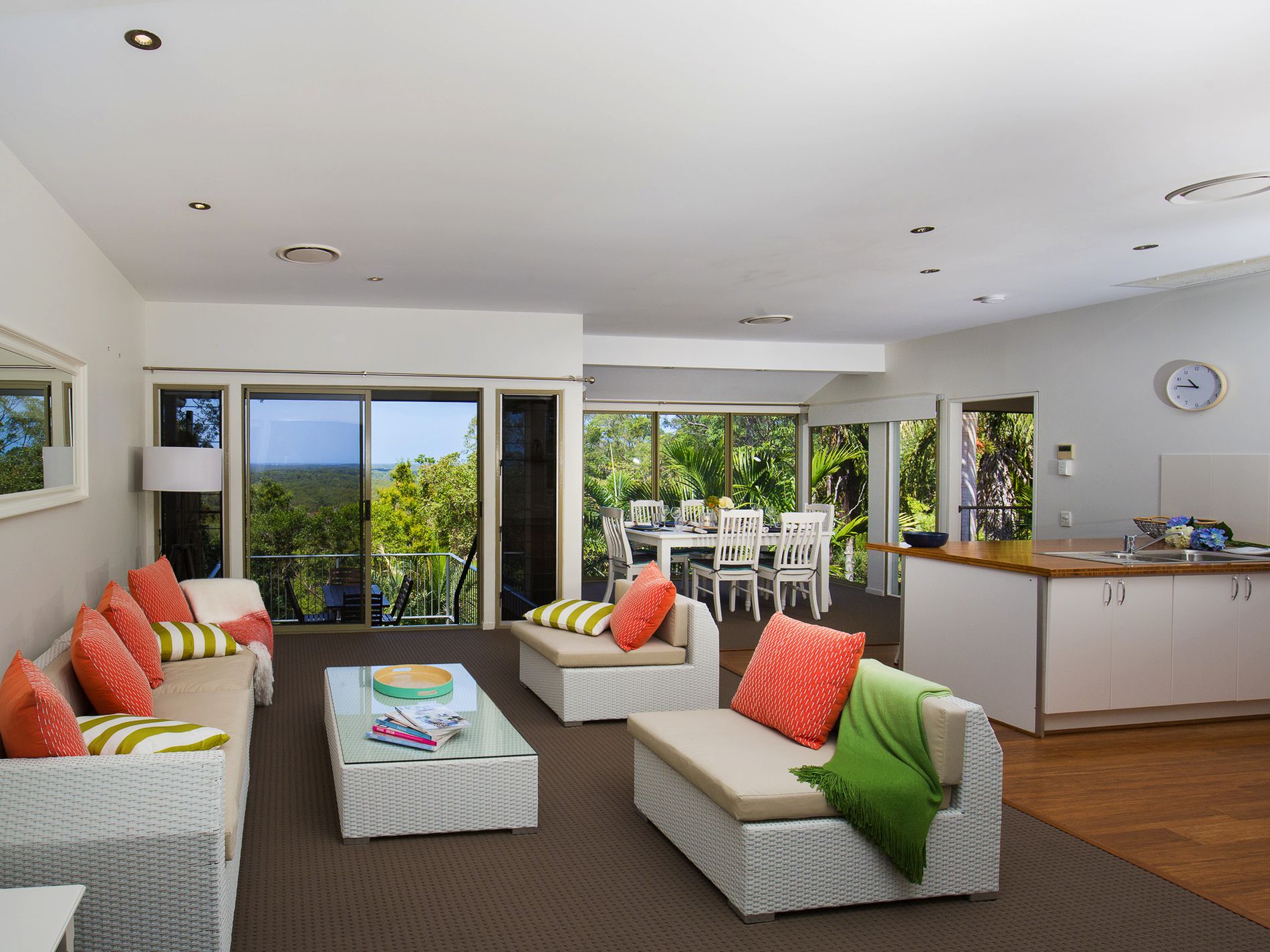 9 Hinterland Cl, Tinbeerwah