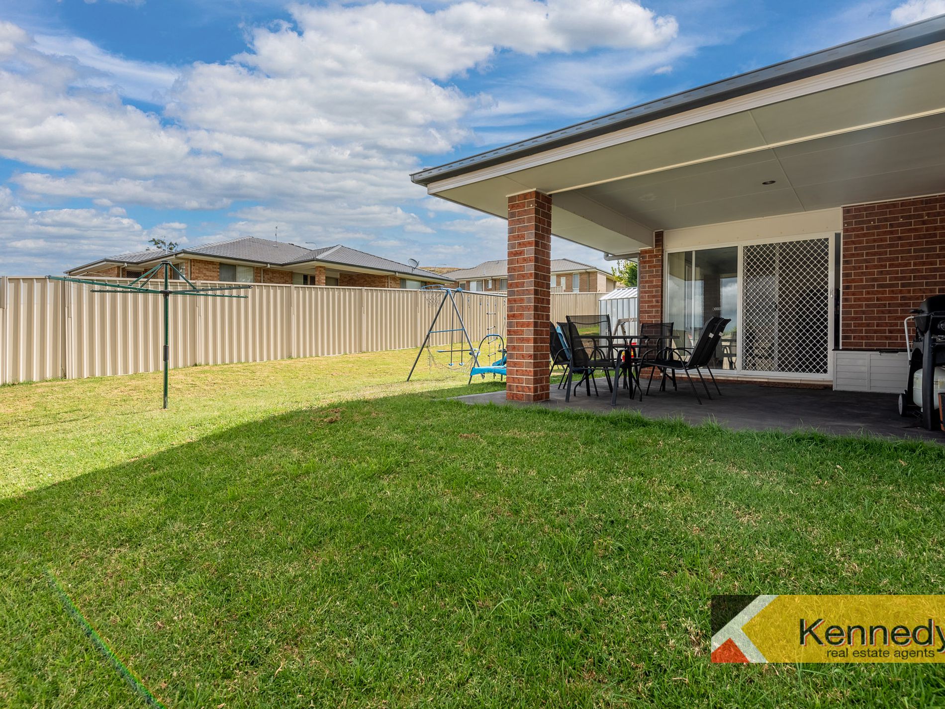 4 Lovejoy Avenue, Blayney