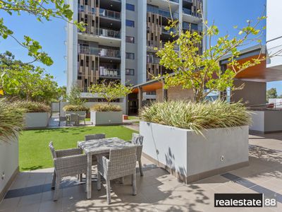 42 / 172 Railway Parade, West Leederville