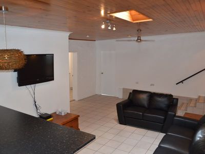 190 Greenslopes Street, Edge Hill