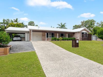 10 Prestwick Court, Tewantin