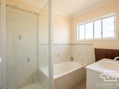 52 Severn River Road, Dundee