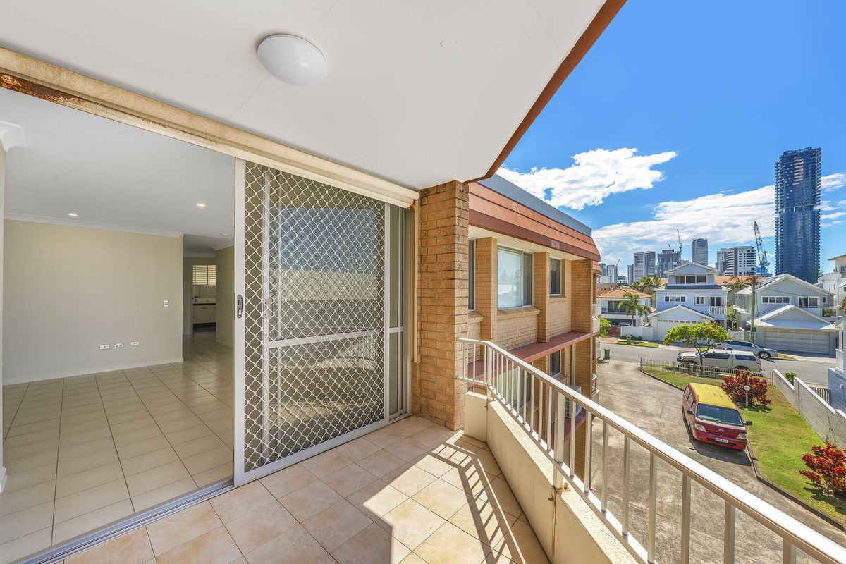 7 / 24 Ventura Road, Mermaid Beach