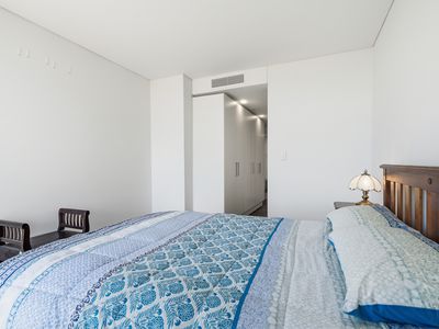 1401 / 30 The Circus, Burswood