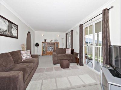 12 Chiltern Court, Rochedale South