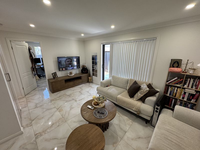 7a Kingarth Street, Busby