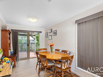 27/9 Bayside Court, Thorneside