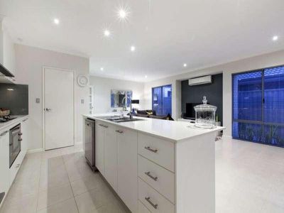 10 Blackall Mews, Piara Waters