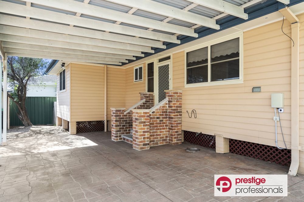 13 Salamaua Crescent, Holsworthy
