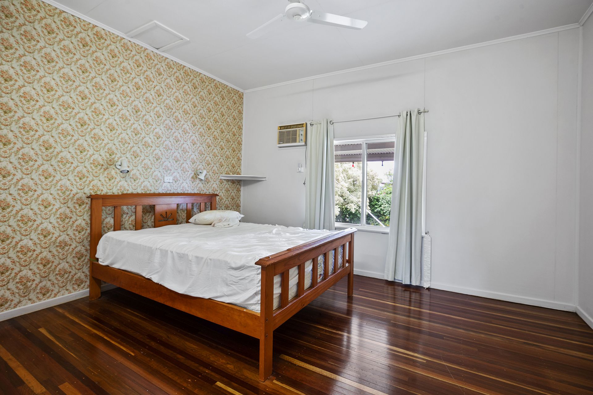 3475 BRUCE HIGHWAY, Kuttabul