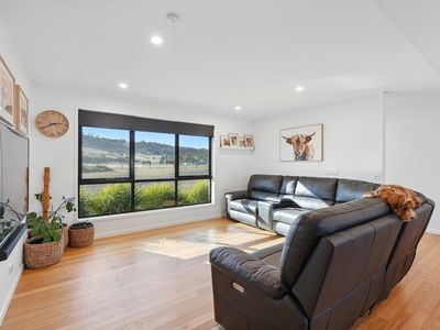 39 Lachlan Court, Brighton