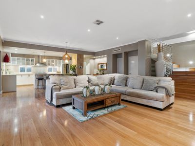 27 Wright Cres, Bayswater