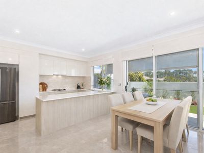 4 / 6 Park Cove Boulevard, Hope Island