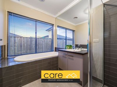 17 Chedword Road, Cranbourne North