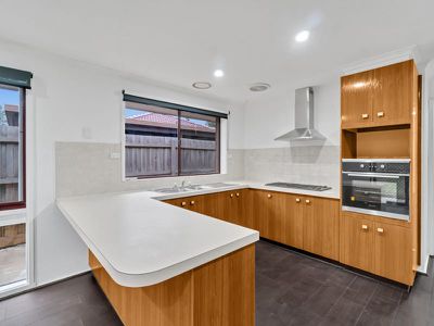 22 Taddor Drive, Cranbourne