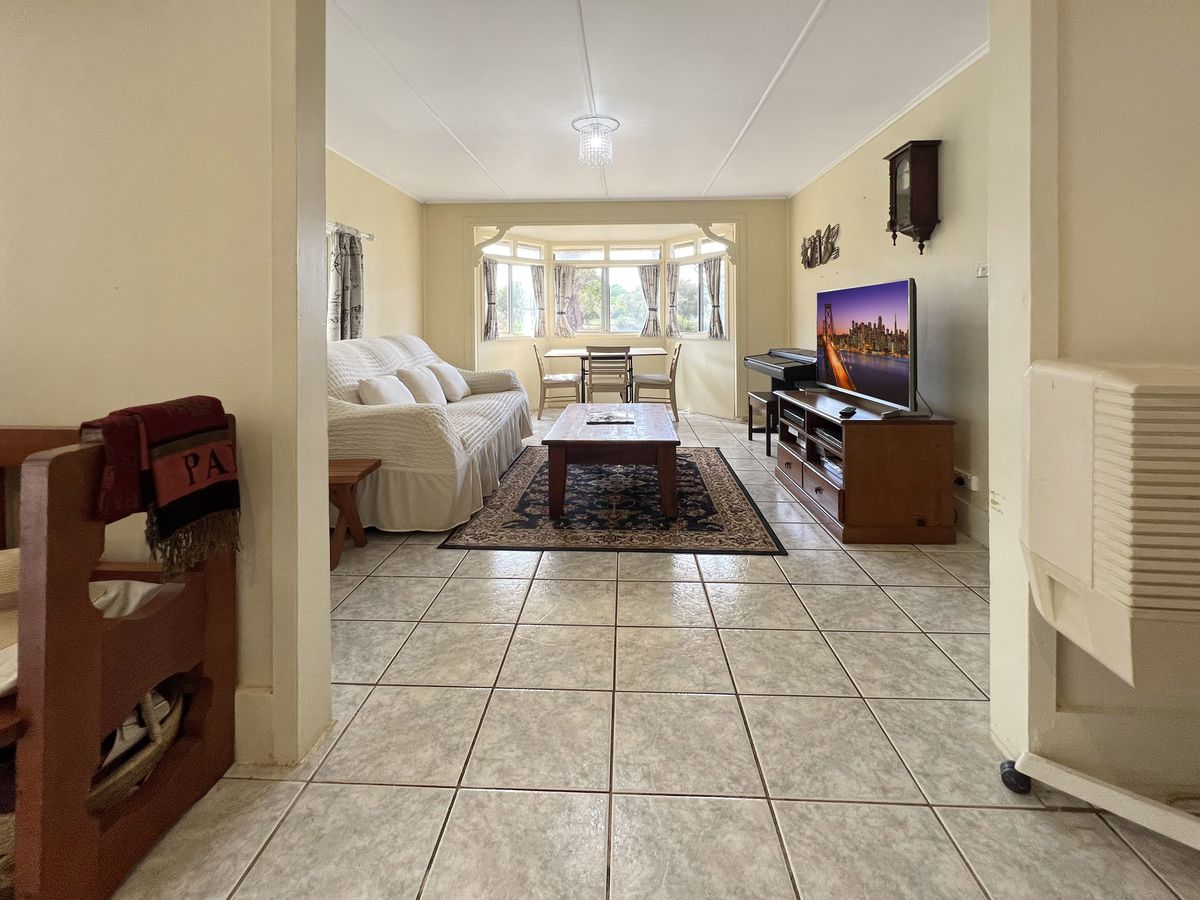 13 Panoramic Drive, Atherton