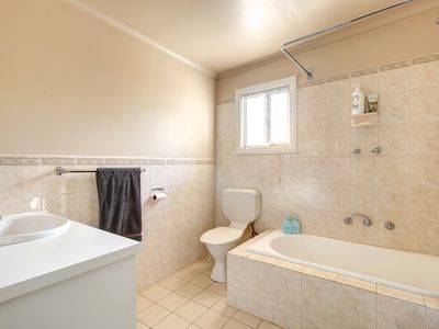 15 Mathews Circuit, Woodlane