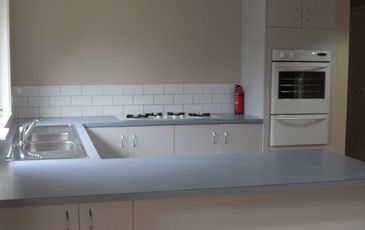1 / 5 Camley Court, Berwick