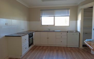 26 McKellar Blvd, Blue Haven