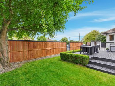 8 Dufek Crescent, Wigram