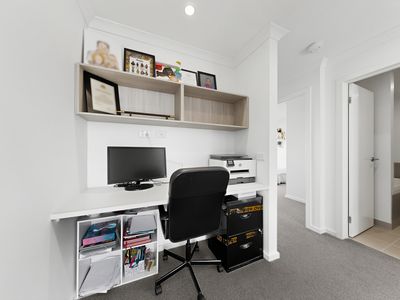 25 Mortdale Lane, Clyde North