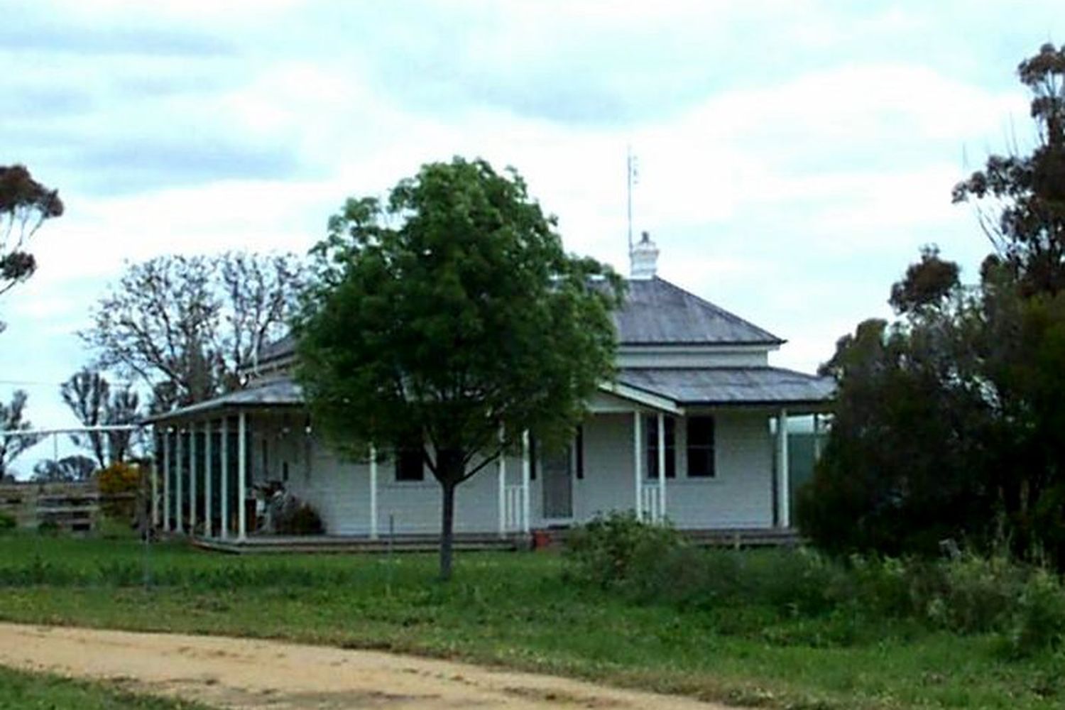 Longernong Road, Horsham
