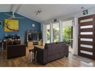 8 Spey Court, Tewantin