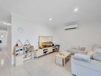 23 Sharp Crescent, Branyan