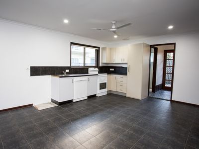 11 / 20 Pandanus Drive, Cannonvale