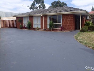 69 Glencairn Avenue, Hallam