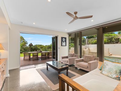 1 Stirling Drive, Castle Hill