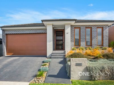 19 Wildflower Crescent, Calderwood