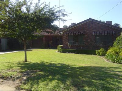 6 Gundarra Street, Dubbo