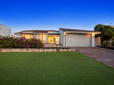 20 Ten Seldam Circle, Winthrop